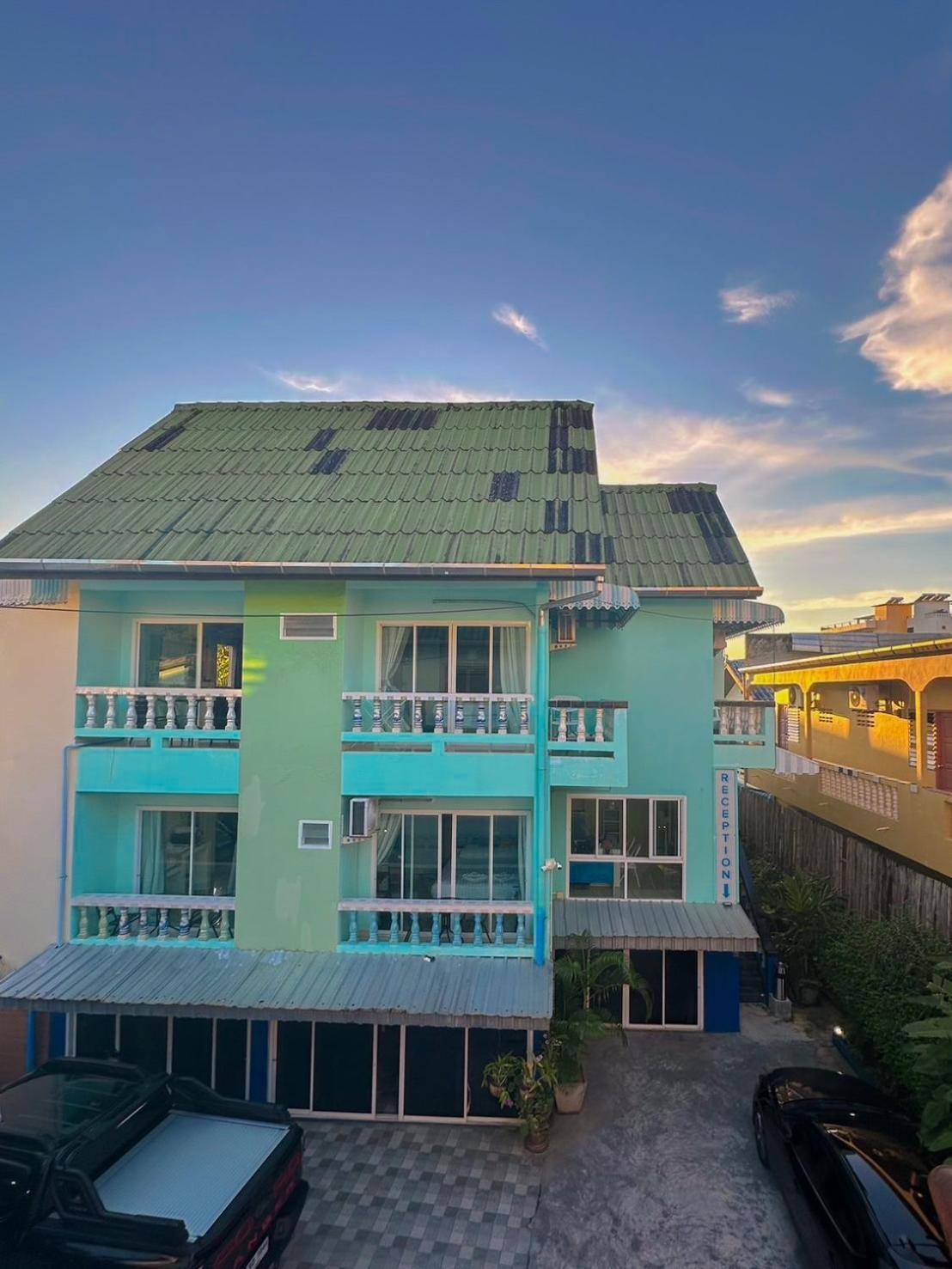 The Villa Residences Resort Patong Exterior foto